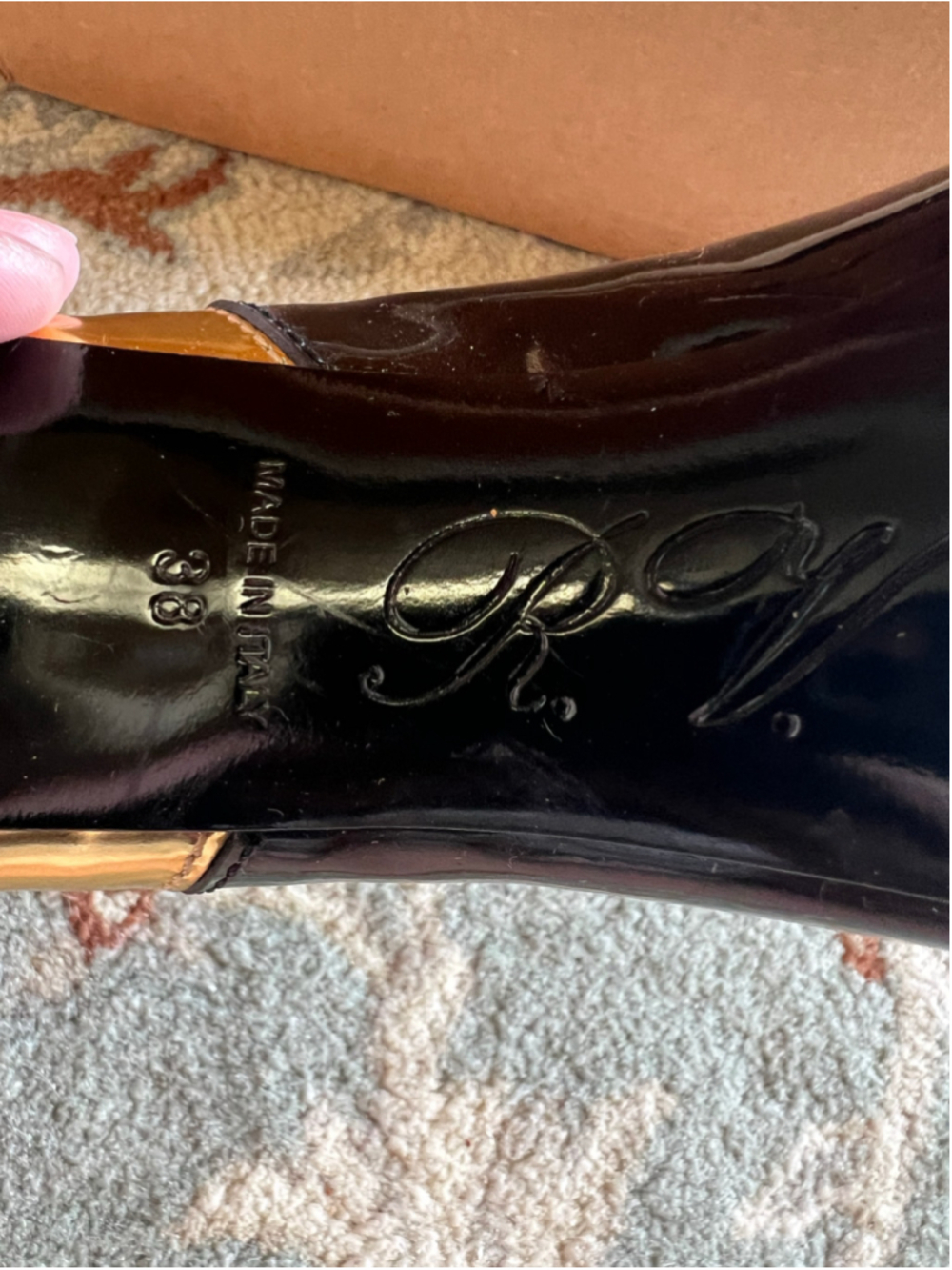 Roger Vivier Heeled Boots Size 38/8 Black and Gold True Luxury - Picture 7 of 8